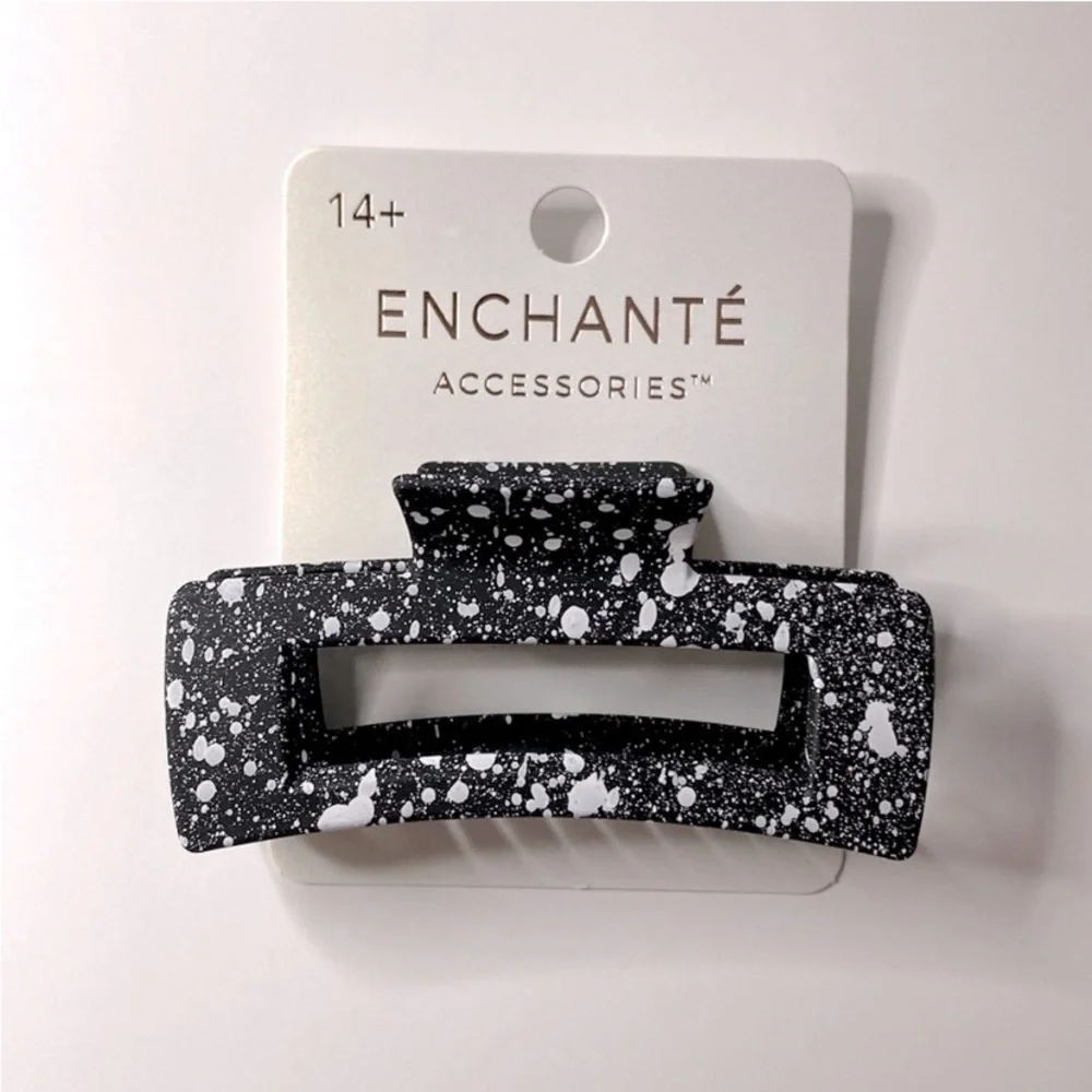 4/$20 Enchanté Accessories Hair Clamp – Black & White Speckle